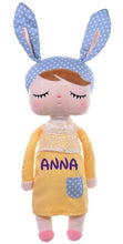 Încarcă imaginea în vizualizatorul Galerie, Păpușă personalizată Yellow Angela Doll 42cm
