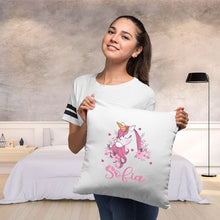 Încarcă imaginea în vizualizatorul Galerie, Pernă bumbac personalizată 40x40cm Unicorn + Nume
